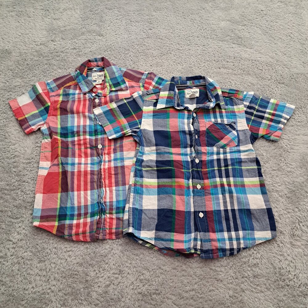 Set of 2 Childrens Place Boys Plaid Short Sleeve Button Up Shirts, Small